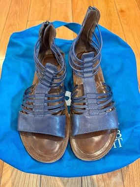 OTBT Women's Whittier King Blue Strappy Gladiator Sandals